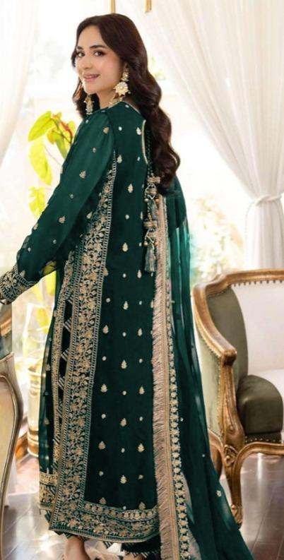 3 Pcs Women's Stitched Crinkle Chiffon Embroidered Suit.